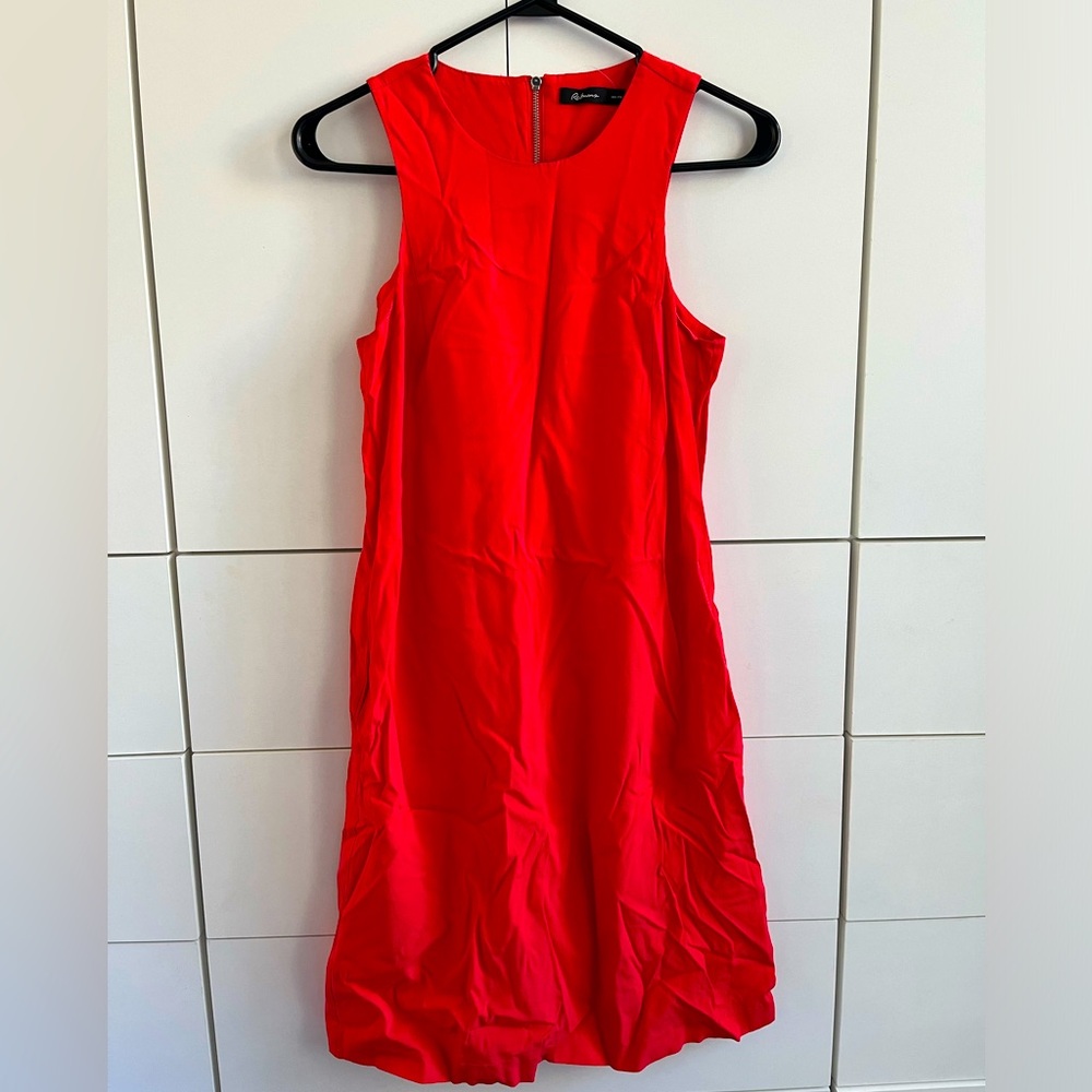 Mod A-line dress with zipper accent